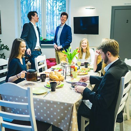 Ll20 Vandrehjem Warszawa Eksteriør billede