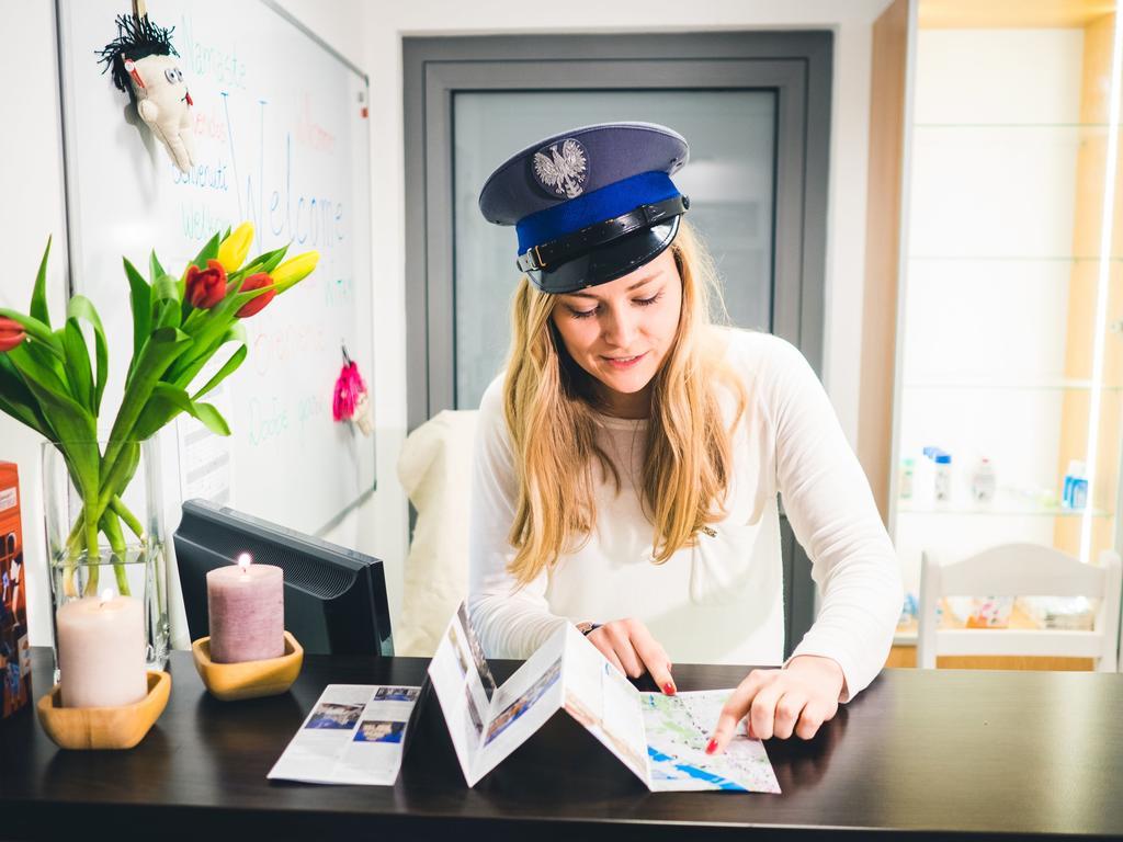 Ll20 Vandrehjem Warszawa Eksteriør billede
